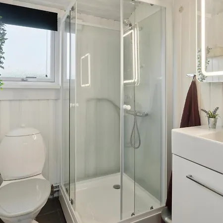 3 Bedroom Cozy In