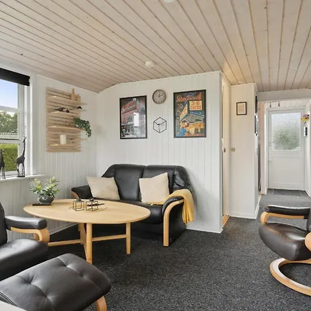 3 Bedroom Cozy In Tatil Evi Hejls